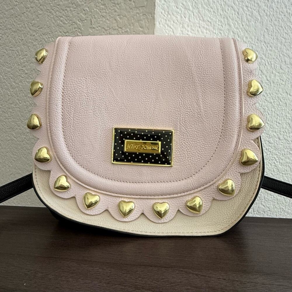Betsey Johnson Pink and White Heart-Embellished Bag Barbie 90’s Y2K Playful